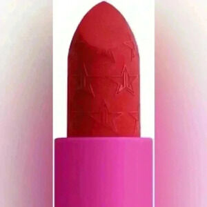 Jeffree Star Velvet Trap Lipstick ~ Confessional